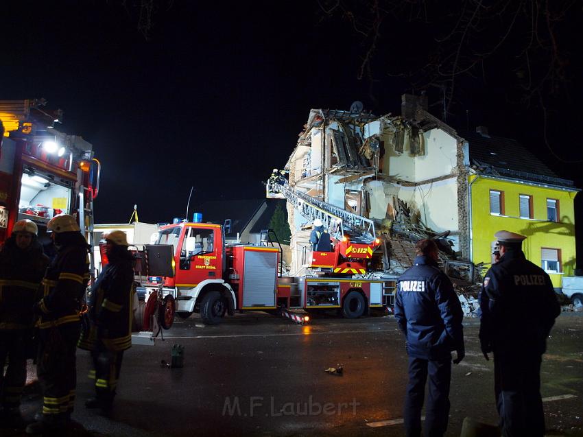 Hausexplosion Bruehl bei Koeln Pingsdorferstr P044.JPG